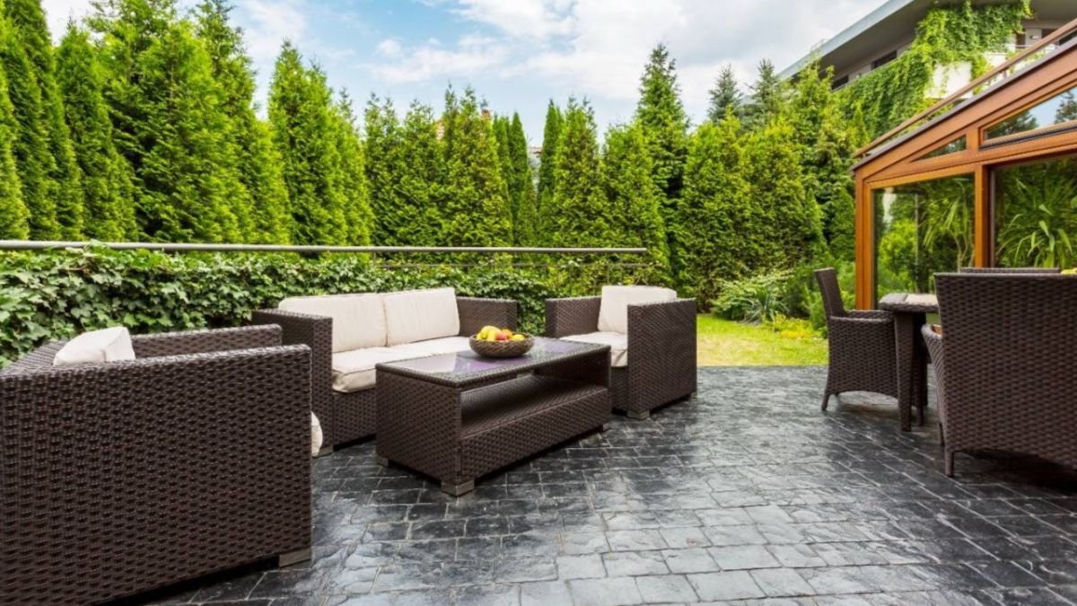 Dine, Lounge, and Entertain Beyond the Walls: Extend Your Living Space with Outdoor Furniture