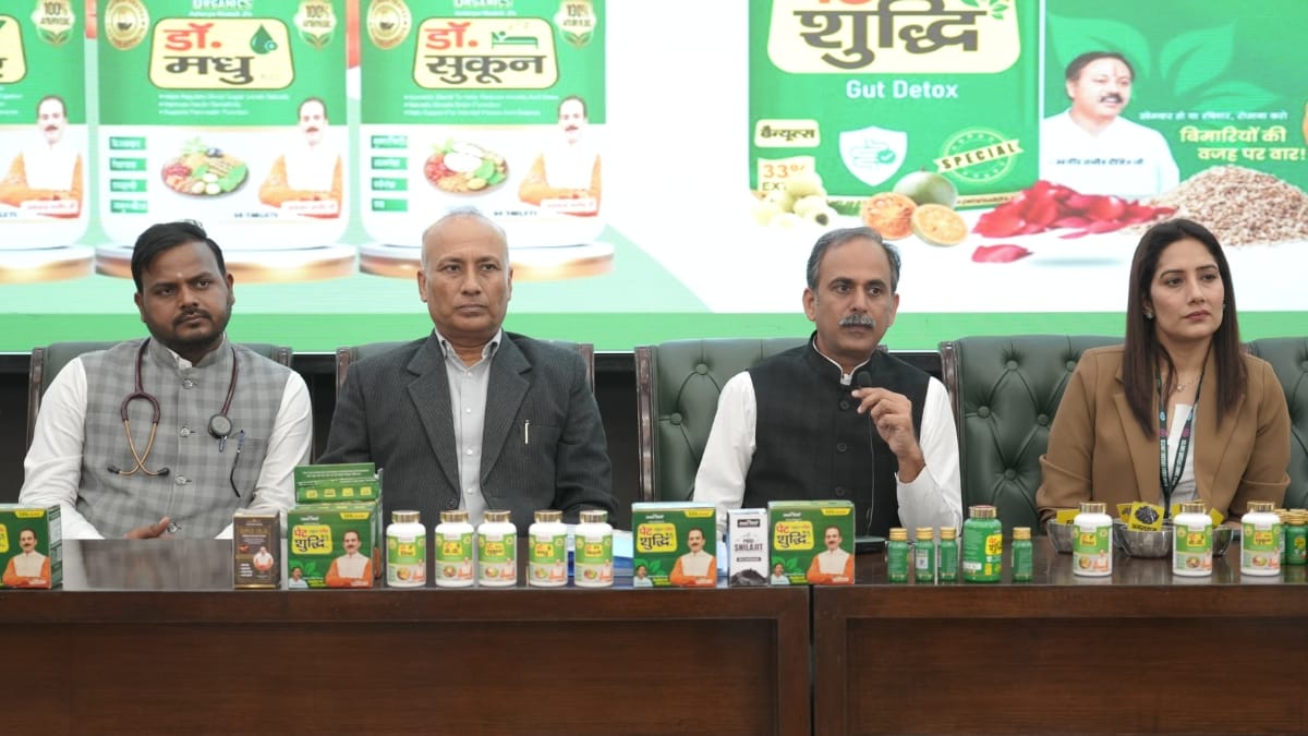 Acharya Manish Ji Launches India’s First Pet–Yakrit–Pleeha Shuddhi Kit, Strengthens Ayurveda-Led Preventive Healthcare Movement